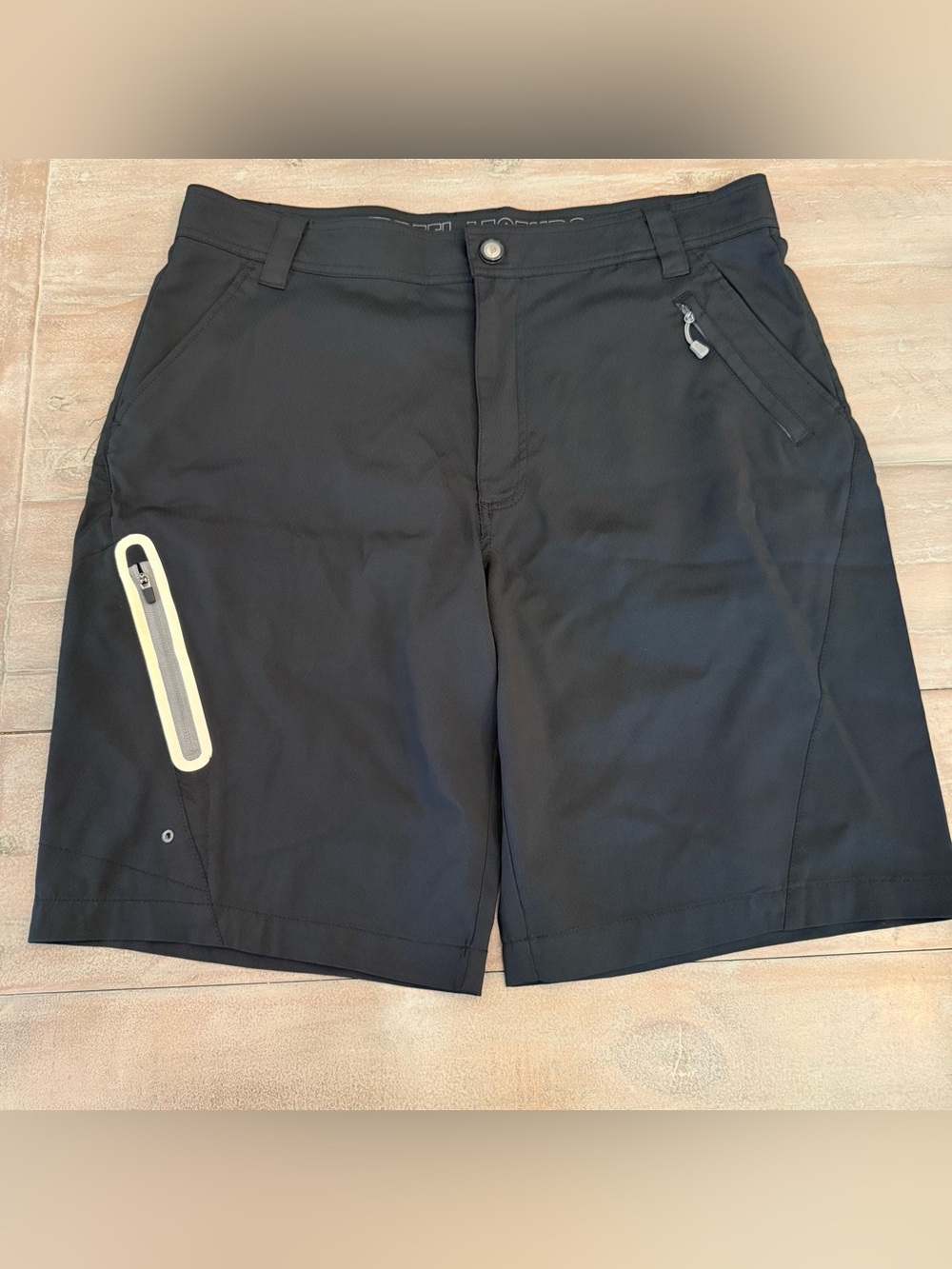 Reel Legends Mens Shorts Black Fishing Performance Sz 36 Quick Dry Preowned
